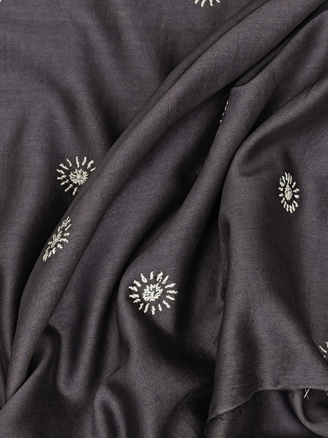 Ada Hand Embroidered Grey Chanderi Lucknowi Chikankari Unstitched Men's Kurta Piece With Zari Work 01A703311