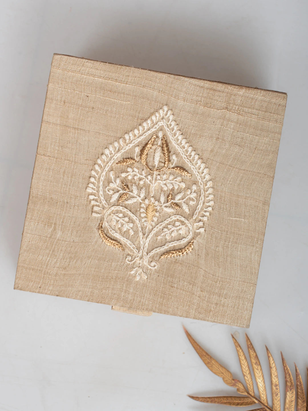 Ada Hand Embroidered Fawn Silk Lucknowi Chikankari Jewellery Box With Zari Taar Work 01A738617