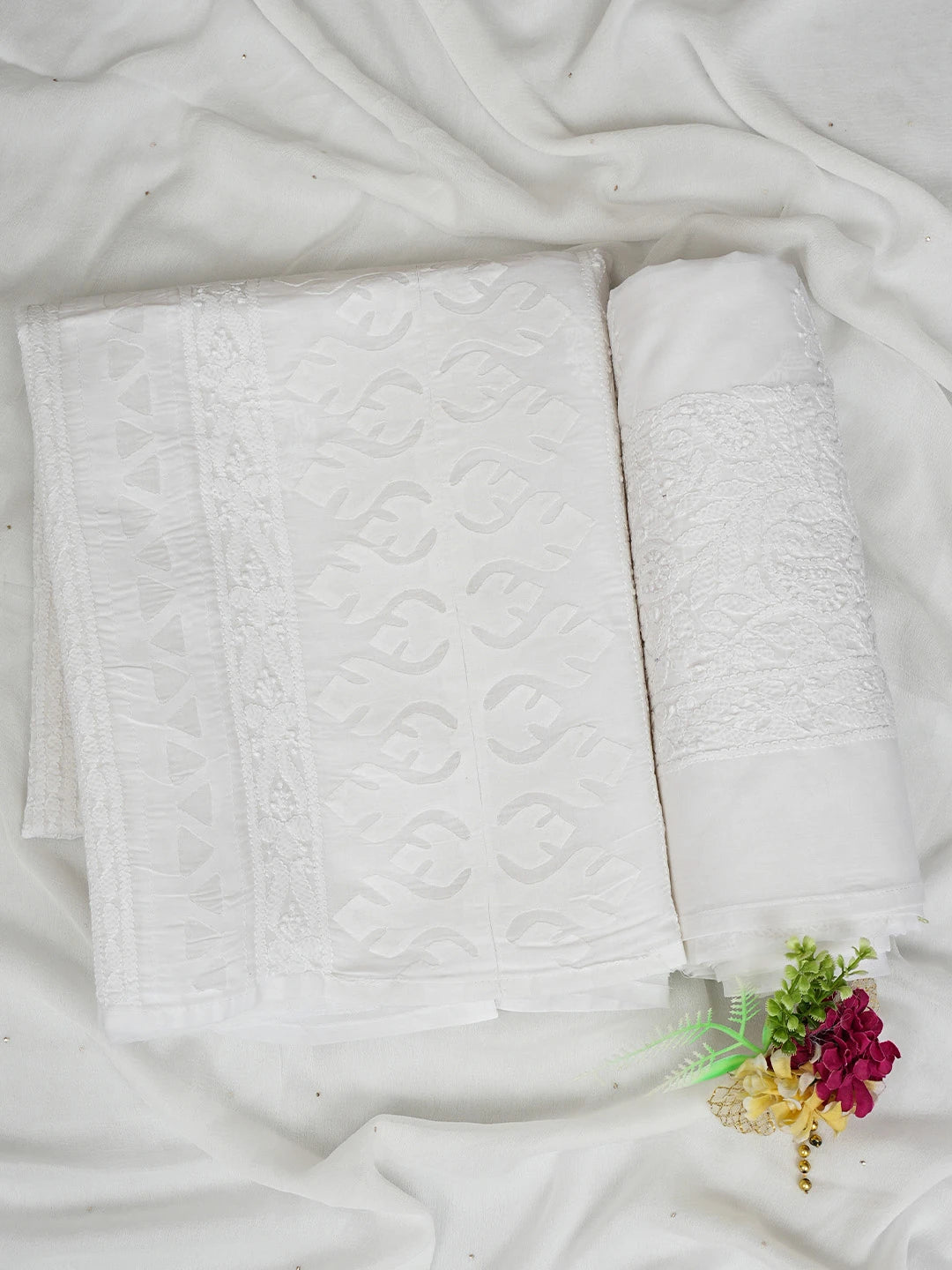 Ada Hand Embroidered White Cotton Lucknowi Chikankari Unstitched Suit Piece With Muqaish Work 01A845270