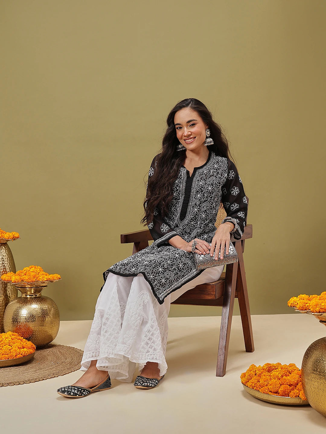 Ada Hand Embroidered Black And White Georgette Lucknowi Chikankari Straight Kurta With Palazzo A811352