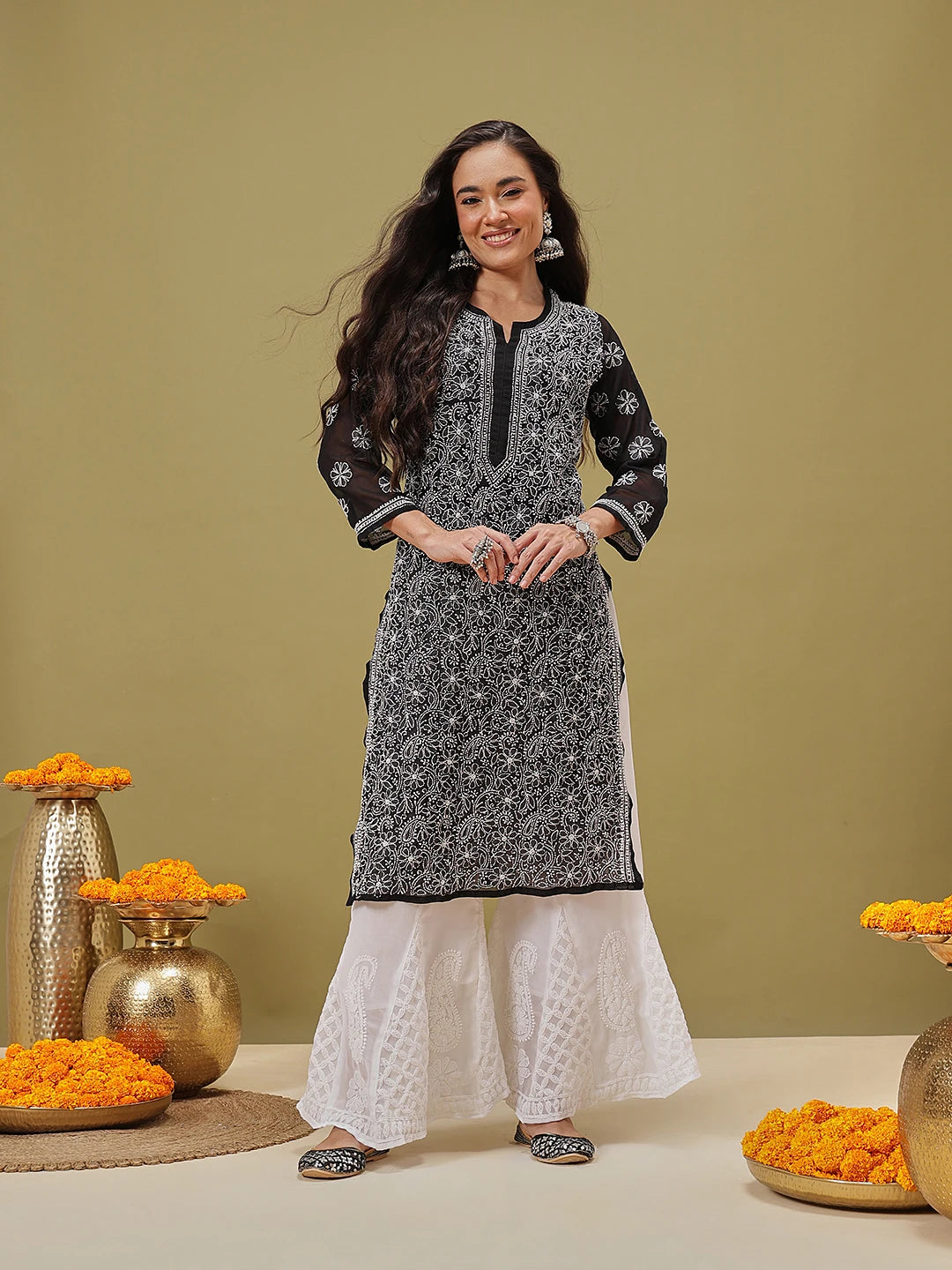 Ada Hand Embroidered Black And White Georgette Lucknowi Chikankari Straight Kurta With Palazzo A811352
