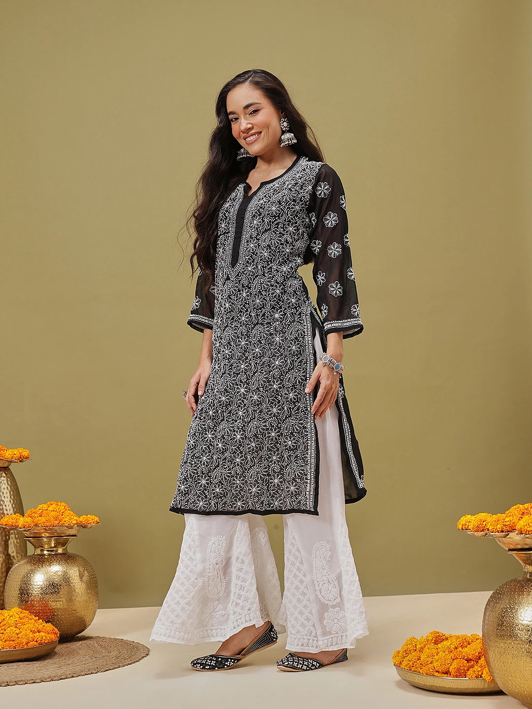 Ada Hand Embroidered Black And White Georgette Lucknowi Chikankari Straight Kurta With Palazzo A811352