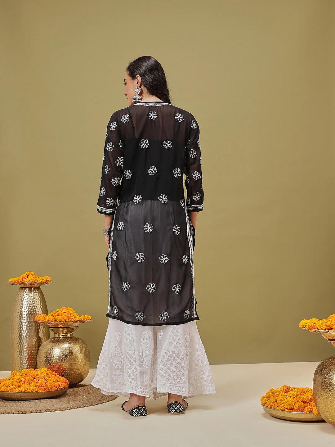 Ada Hand Embroidered Black And White Georgette Lucknowi Chikankari Straight Kurta With Palazzo A811352