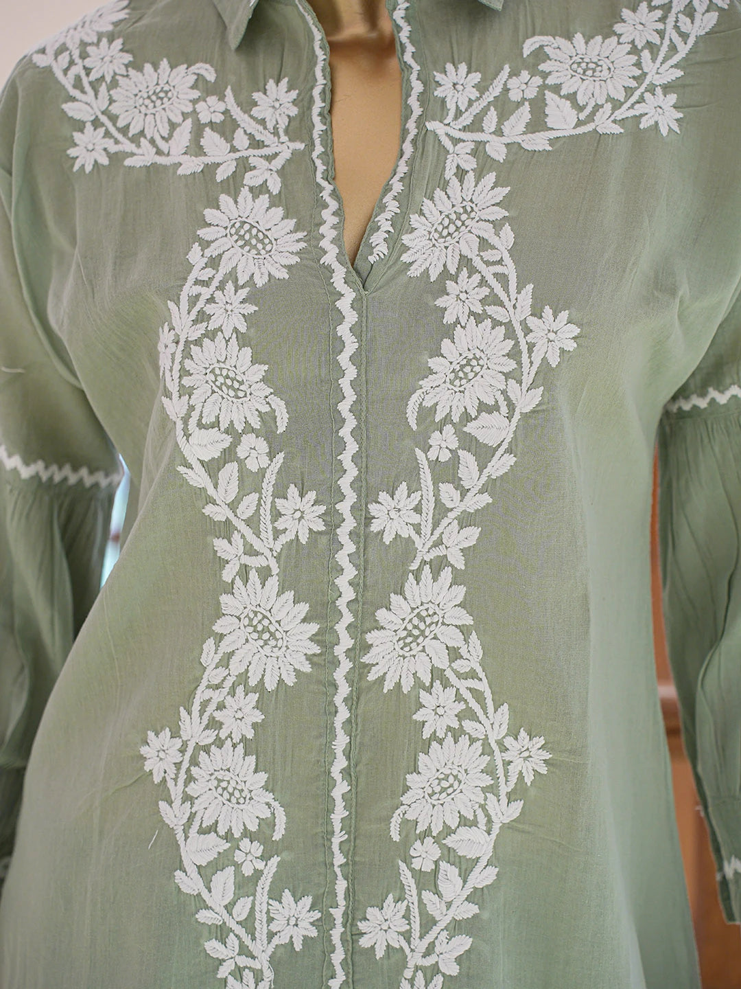 Ada Hand Embroidered Pistachio Green Cotton Lucknowi Chikankari Co-Ord Set 01A840545