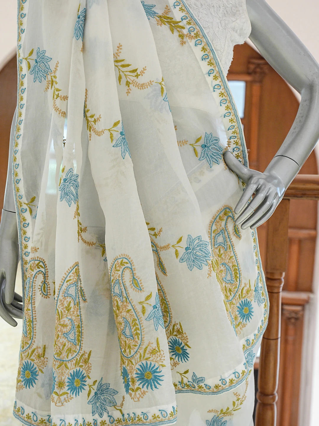 Ada Hand Embroidered White Organza Lucknowi Chikankari Saree and Blouse 01A620355