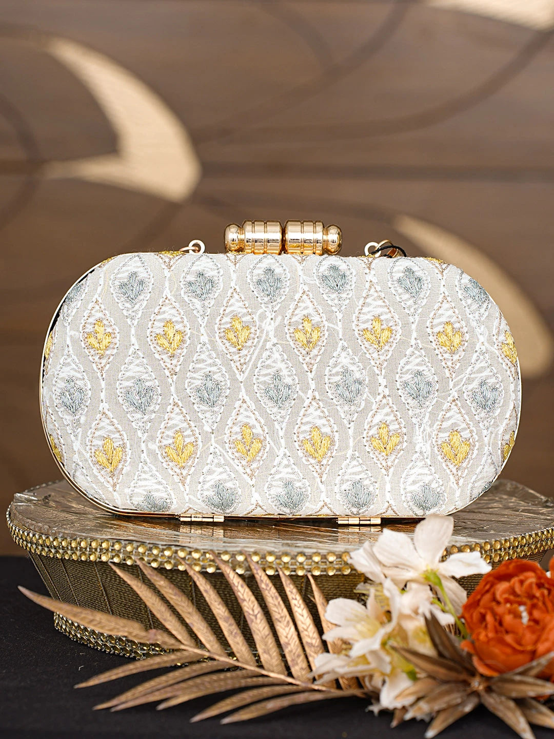 Ada Hand Embroidered Grey Pure Georgette Lucknowi Chikankari Clutch With Zari Work 01A785658