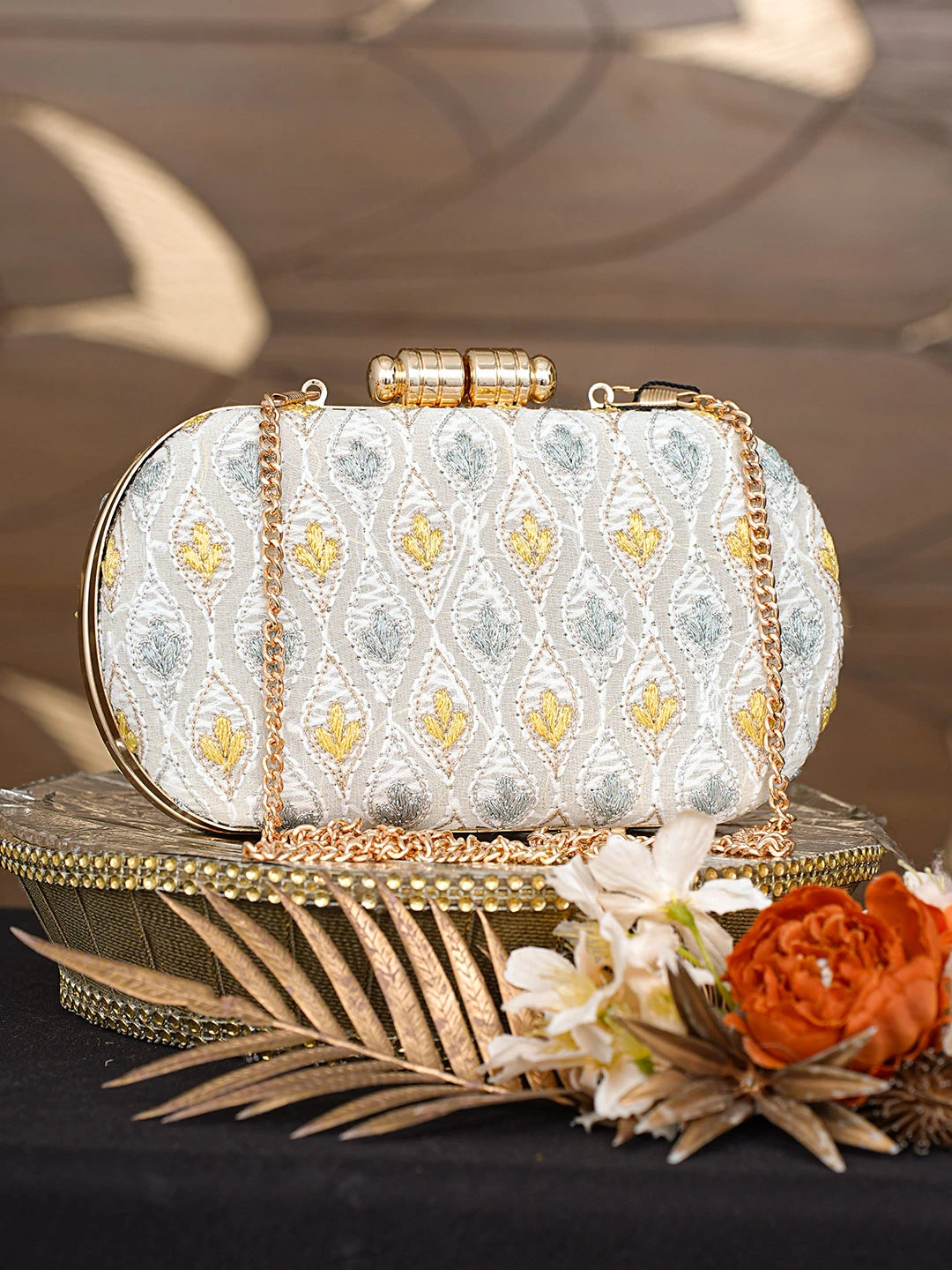 Ada Hand Embroidered Grey Pure Georgette Lucknowi Chikankari Clutch With Zari Work 01A785658