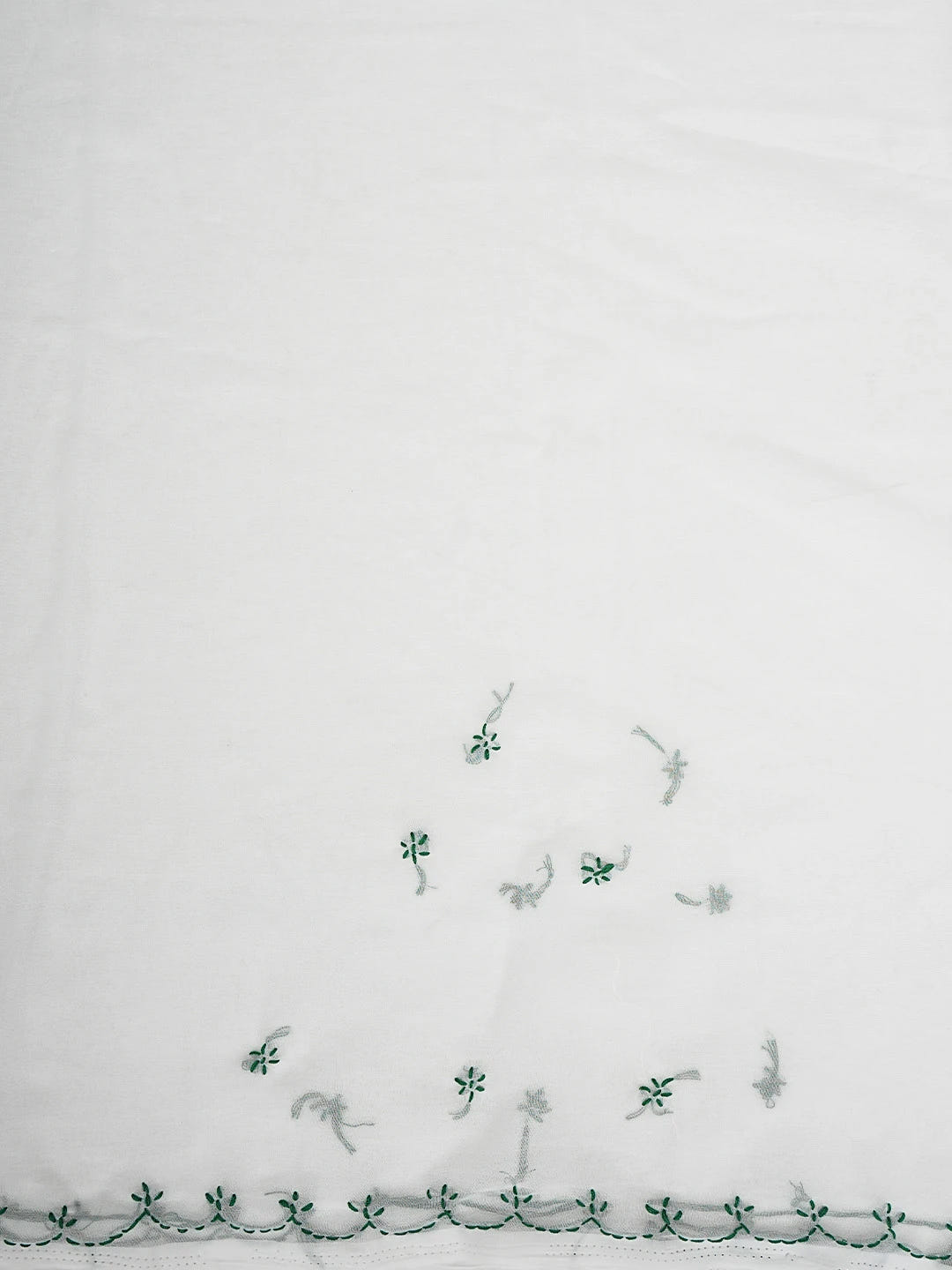 Ada Hand Embroidered Milk White Georgette Lucknowi Chikankari Saree With Blouse 01A853750