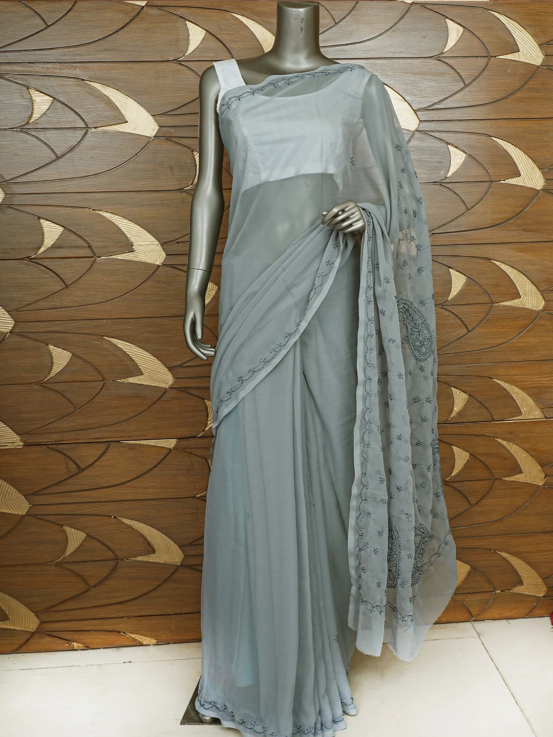 Ada Hand Embroidered Grey Georgette Lucknowi Chikankari Saree With Blouse 01A853721