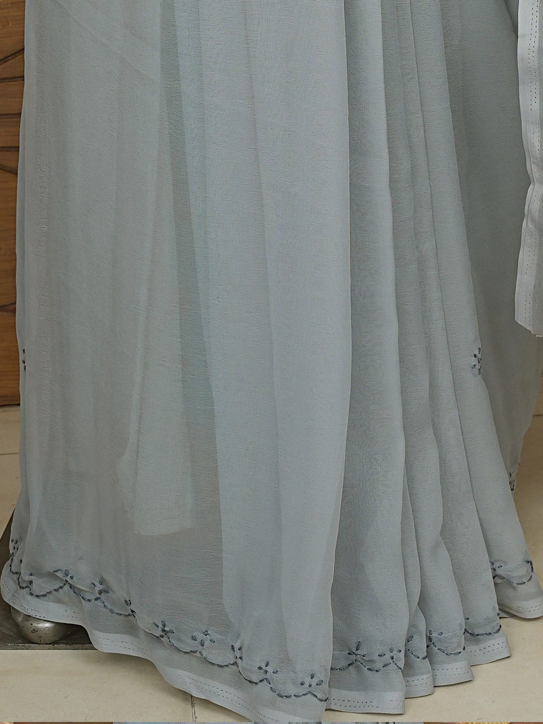 Ada Hand Embroidered Grey Georgette Lucknowi Chikankari Saree With Blouse 01A853721