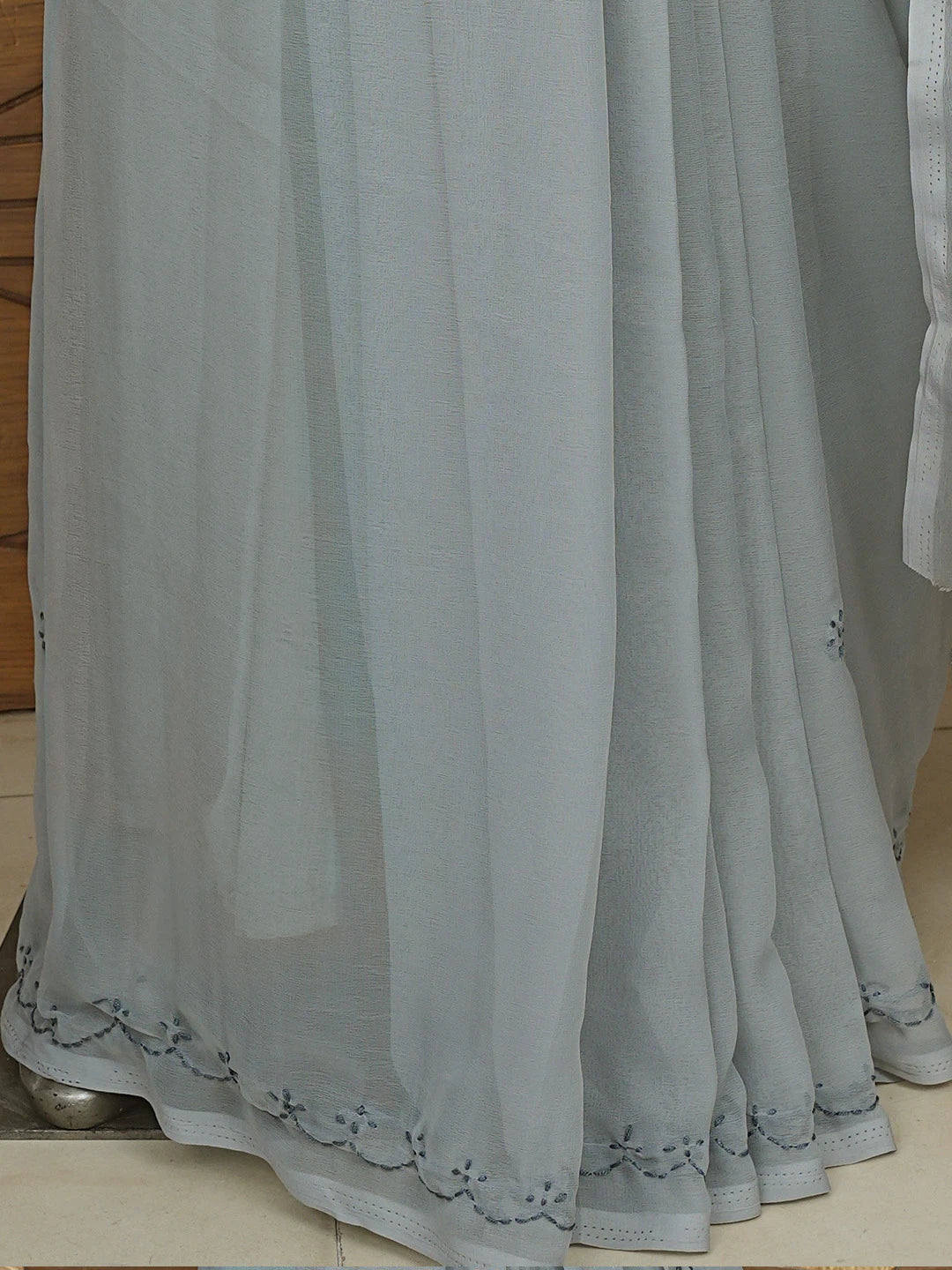 Ada Hand Embroidered Grey Georgette Lucknowi Chikankari Saree With Blouse 01A853721
