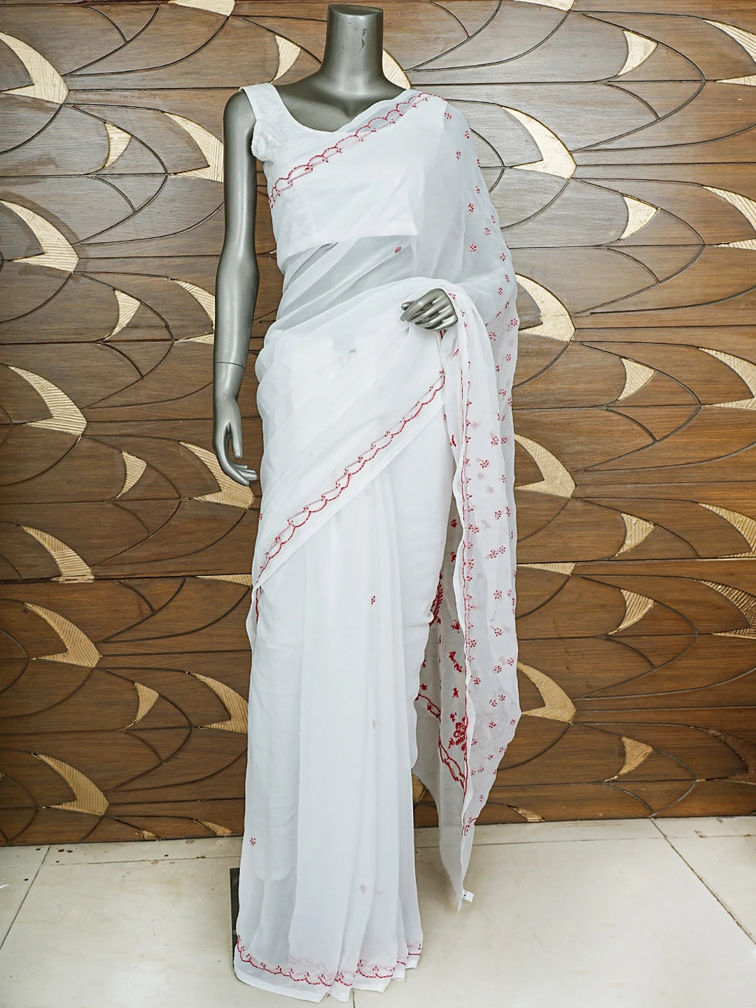 Ada Hand Embroidered White Georgette Lucknowi Chikankari Saree With Blouse 01A853751