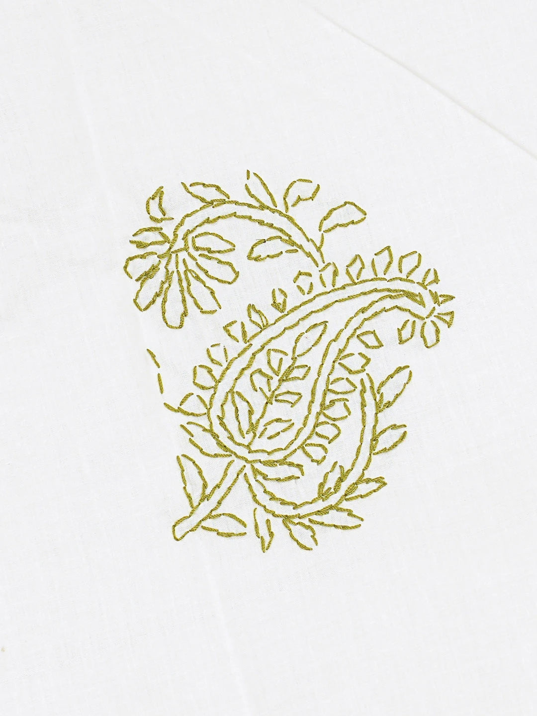 Ada Hand Embroidered White Cotton Lucknowi Chikankari Bed Sheet With Pillow Cover Set 08A503123