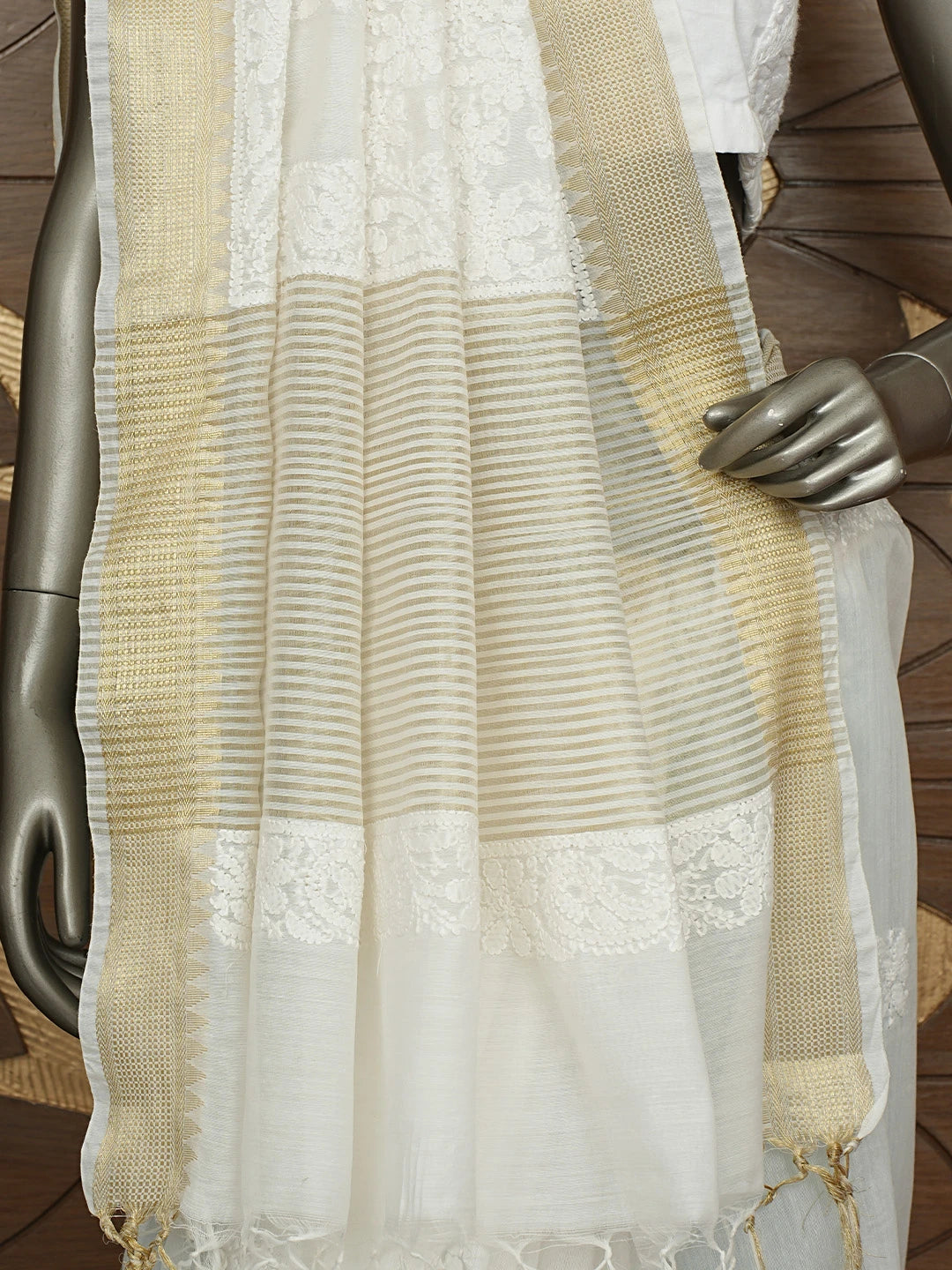 Ada Hand Embroidered White Chanderi Lucknowi Chikankari Saree With Blouse 01A833166