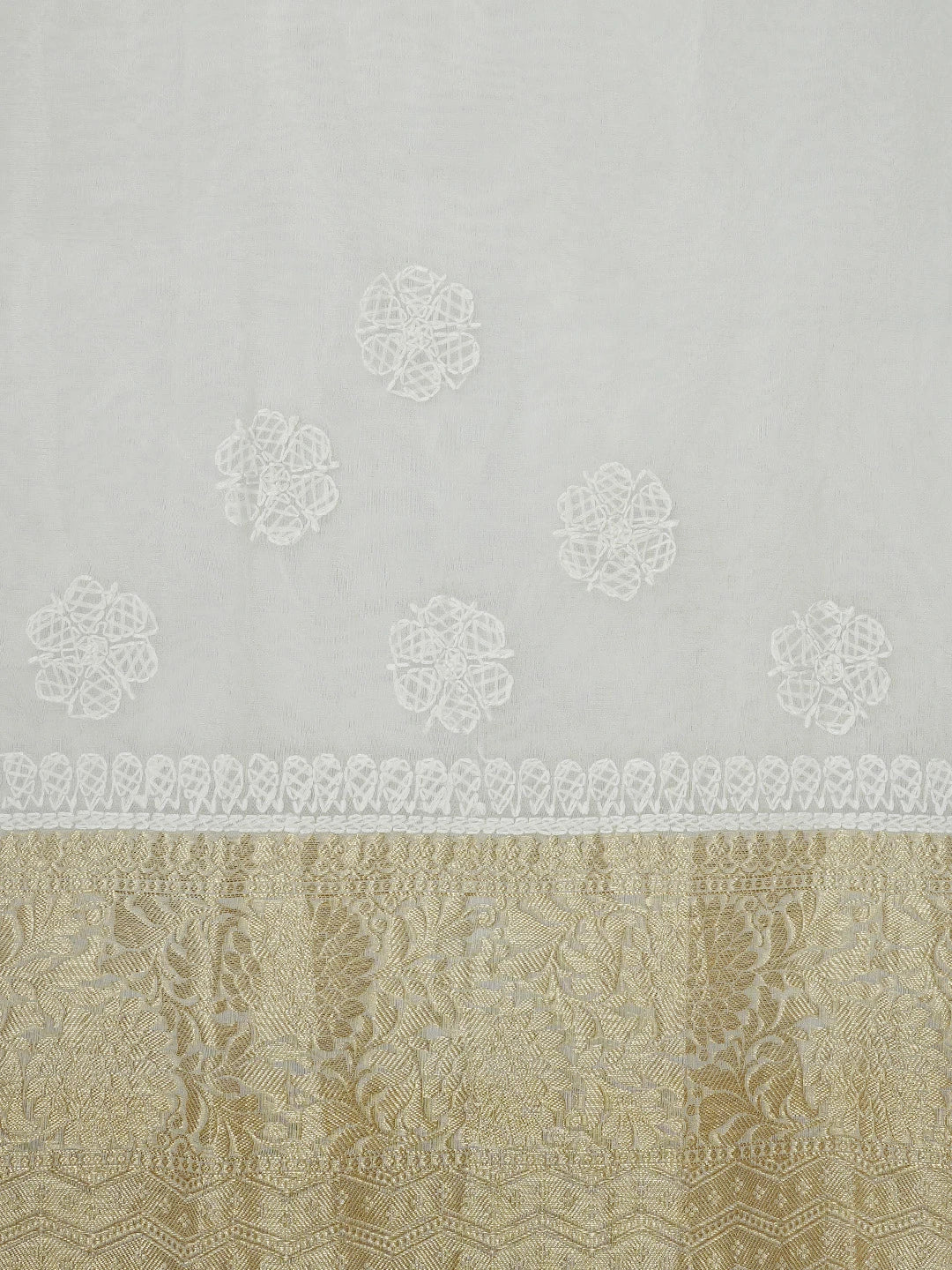 Ada Hand Embroidered White Organza Lucknowi Chikankari Saree With Blouse 01A841750