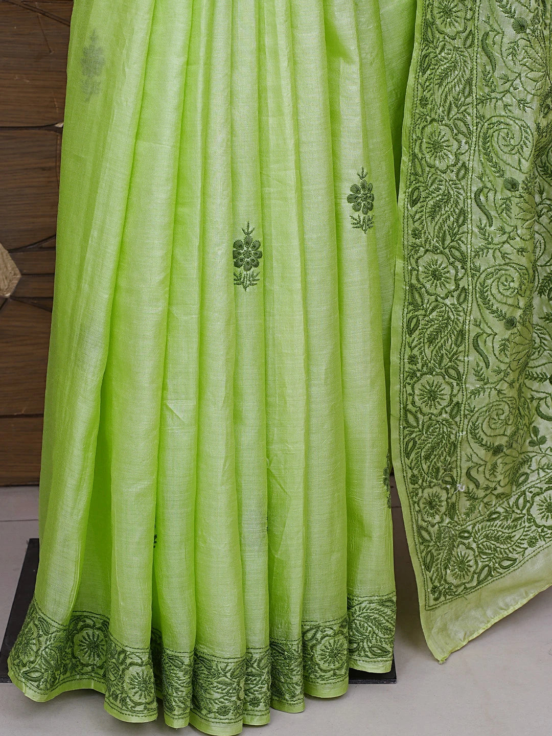 Ada Hand Embroidered Green Silk Lucknowi Chikankari Saree With Blouse 01A627007