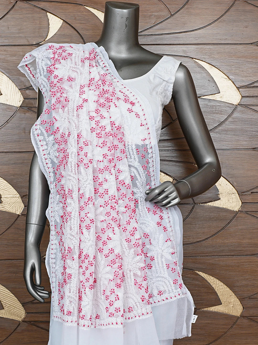 Ada Hand Embroidered White Georgette Lucknowi Chikankari Saree With Blouse 01A853689