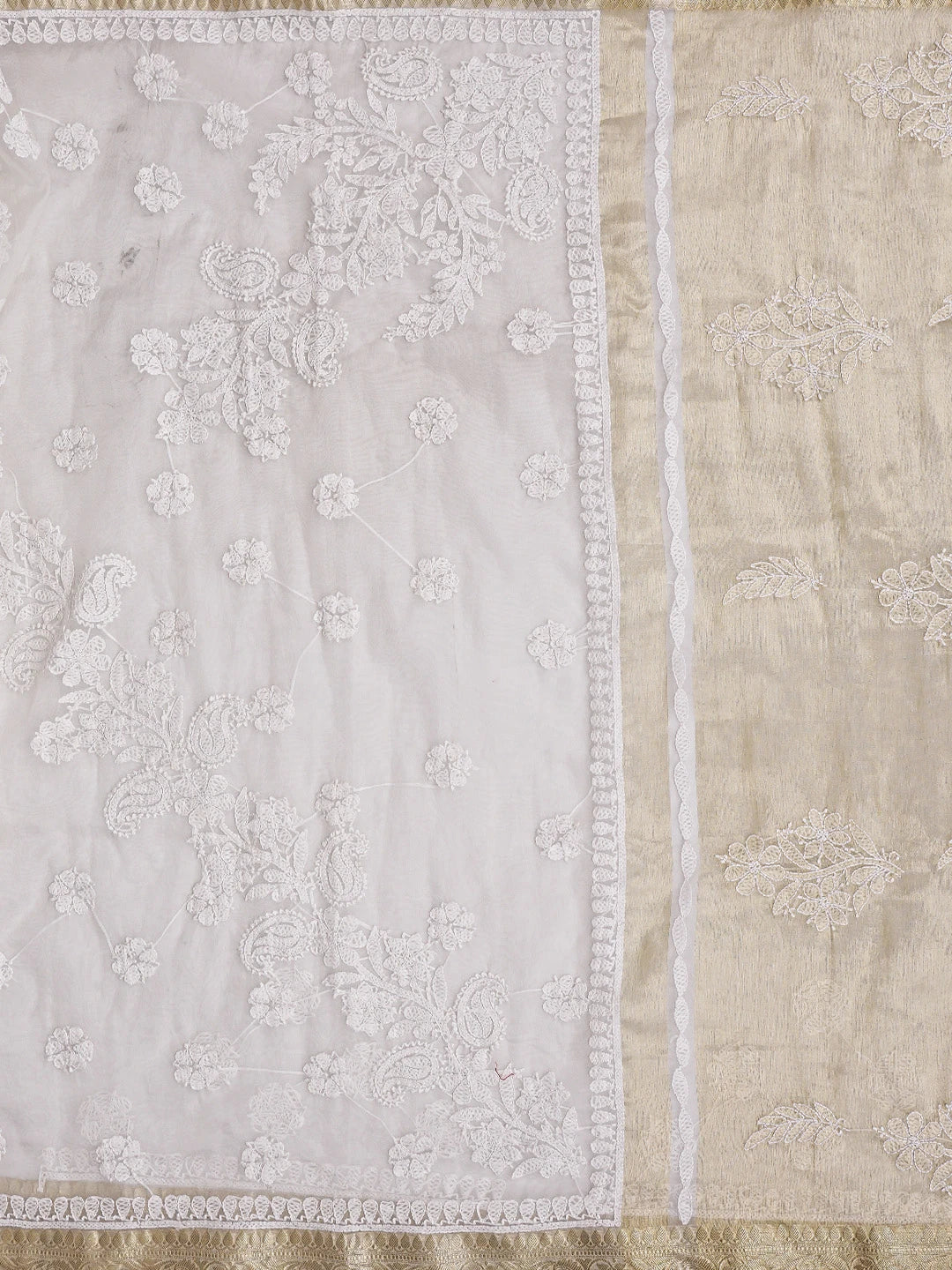 Ada Hand Embroidered White Organza Lucknowi Chikankari Saree With Blouse 01A794741