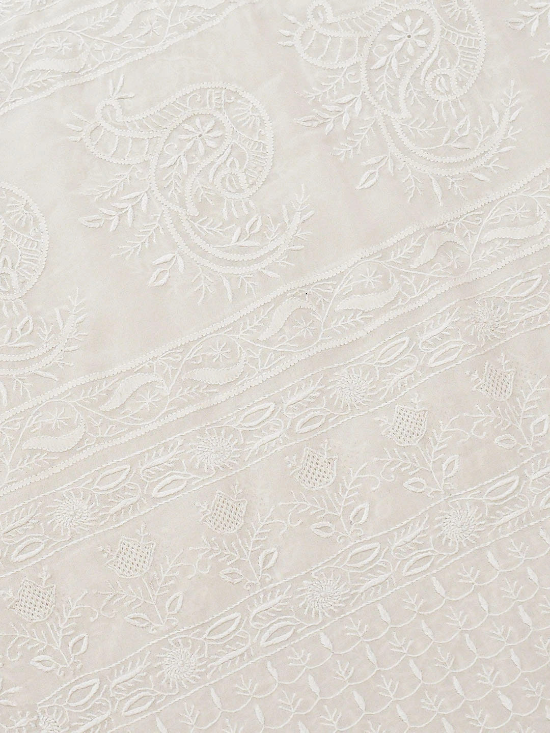 Ada Hand Embroidered White Pure Georgette Lucknowi Chikankari Saree With Blouse 01A856602
