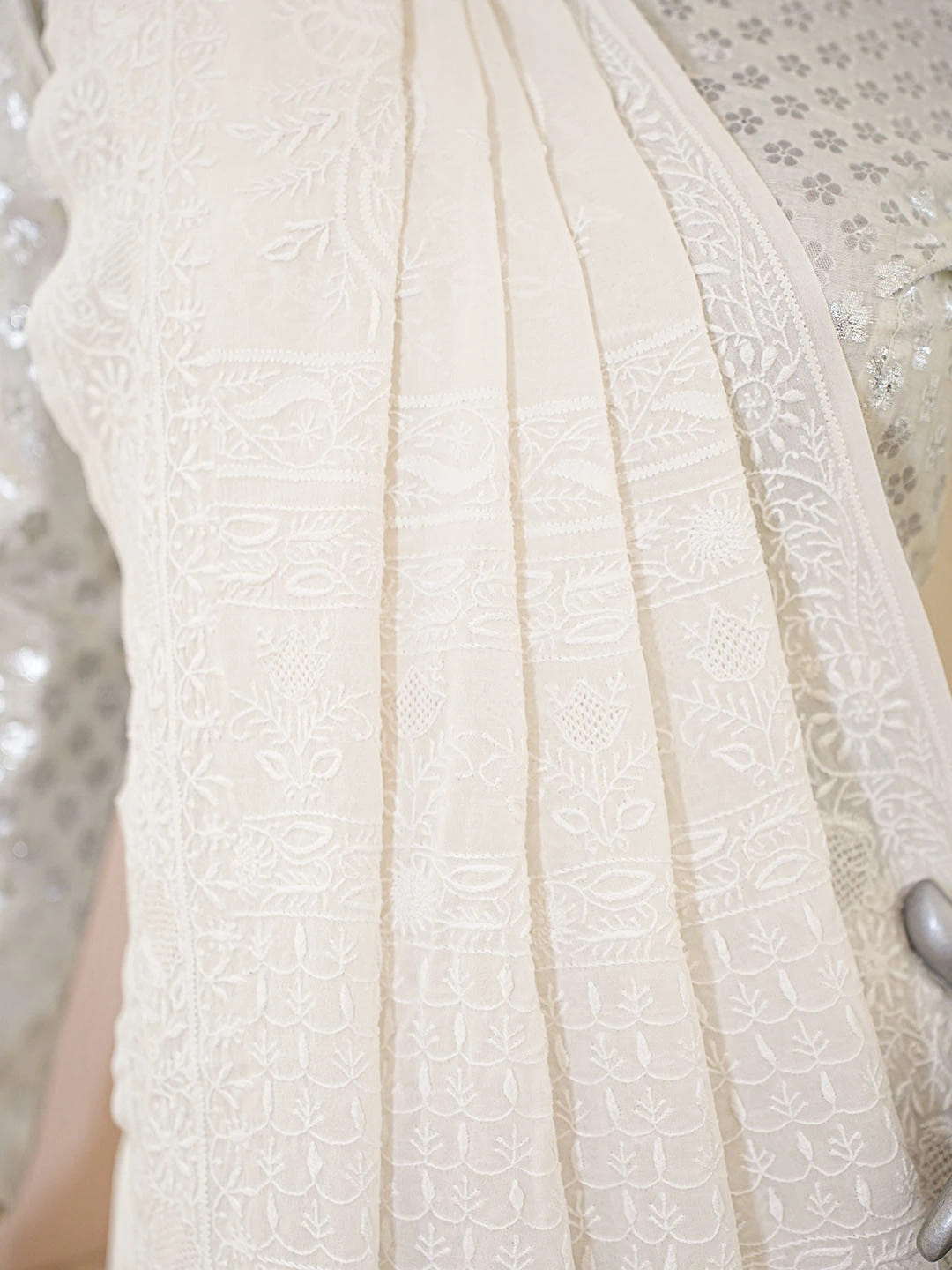 Ada Hand Embroidered White Pure Georgette Lucknowi Chikankari Saree With Blouse 01A856602