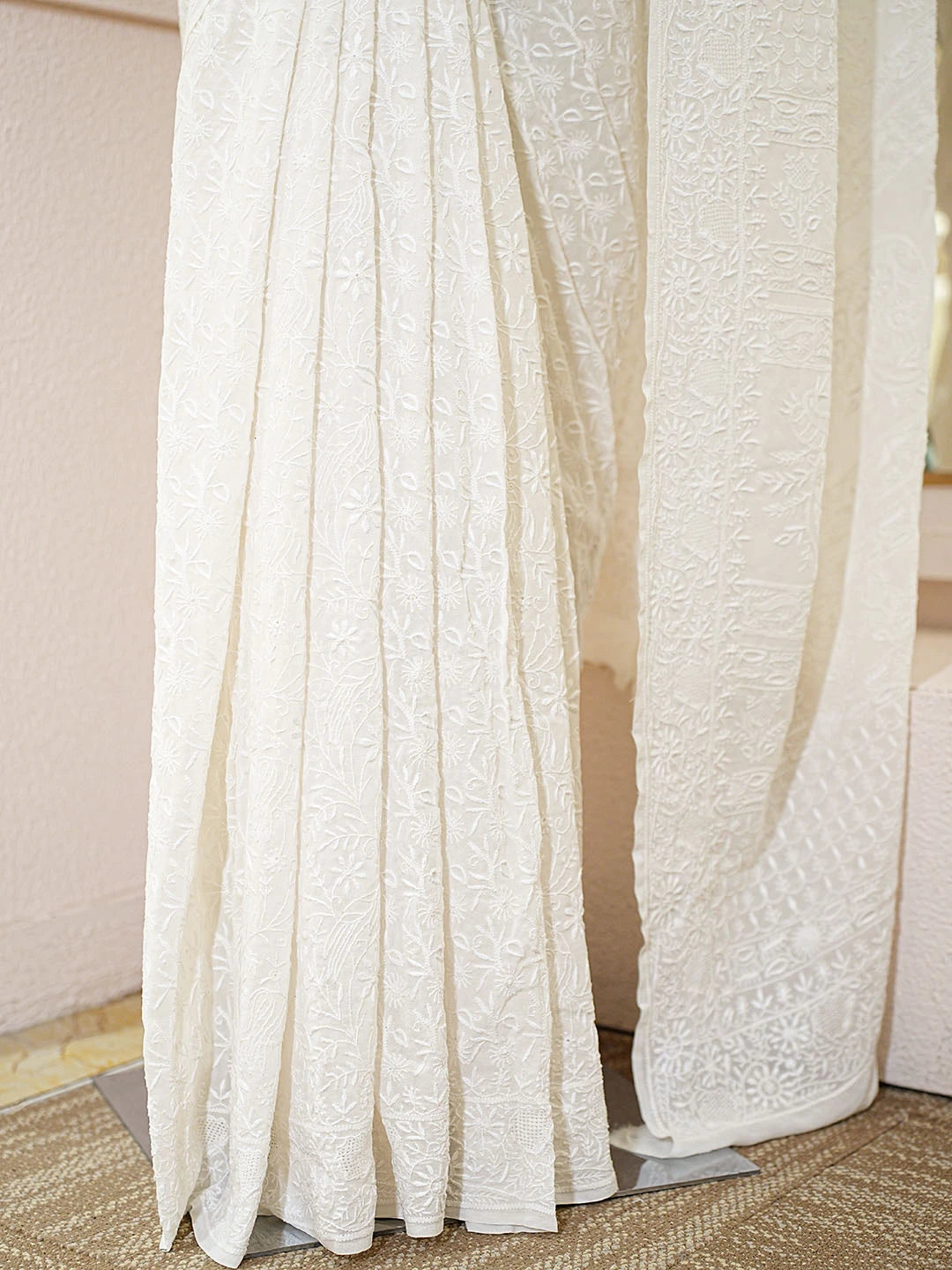 Ada Hand Embroidered White Pure Georgette Lucknowi Chikankari Saree With Blouse 01A856602