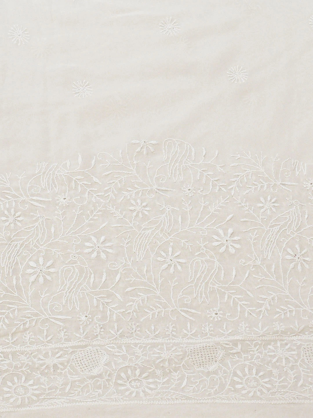 Ada Hand Embroidered White Pure Georgette Lucknowi Chikankari Saree With Blouse 01A856602