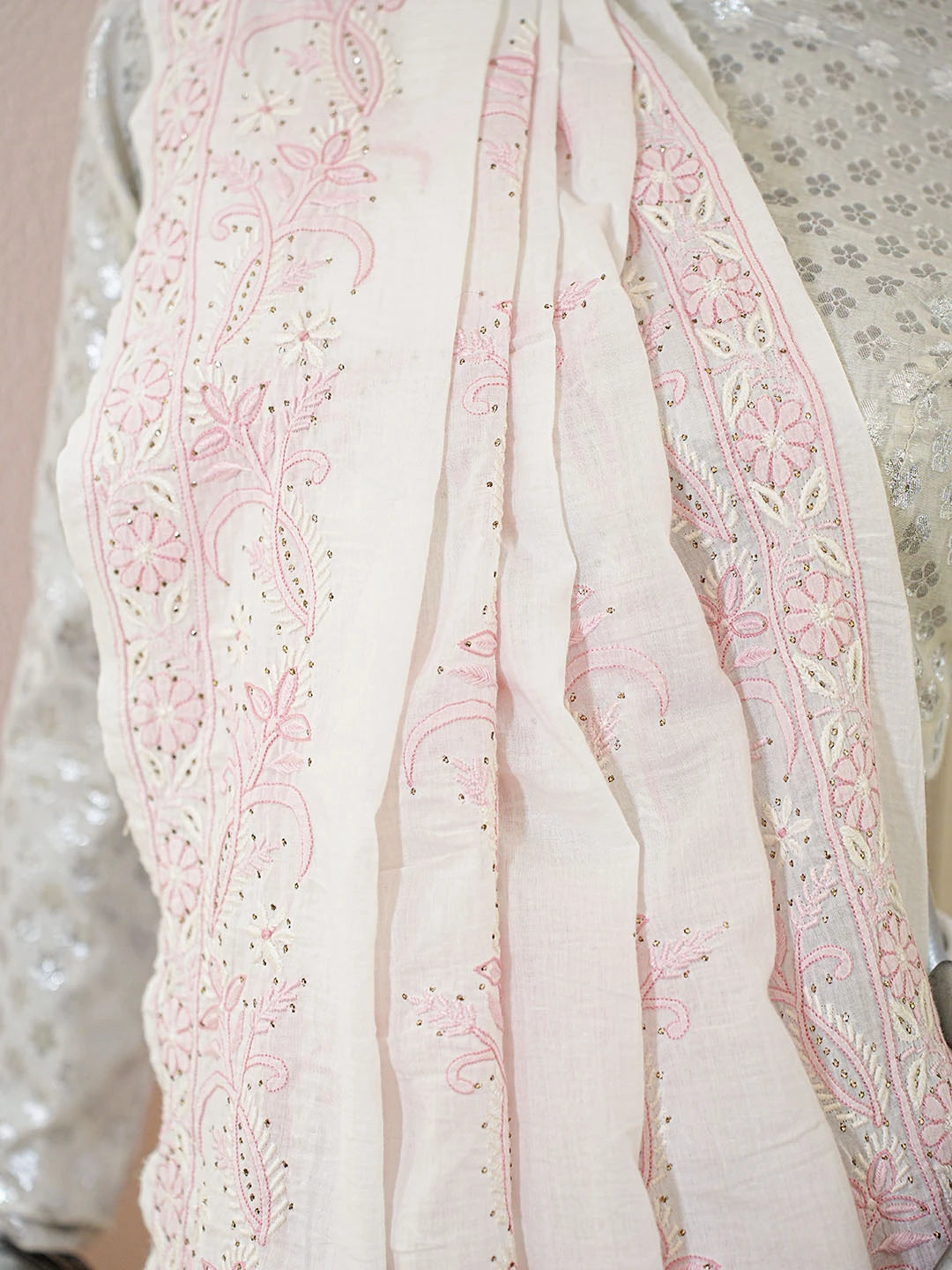 Ada Hand Embroidered White Cotton Lucknowi Chikankari Saree and Blouse With Mukaish Work 01A451210