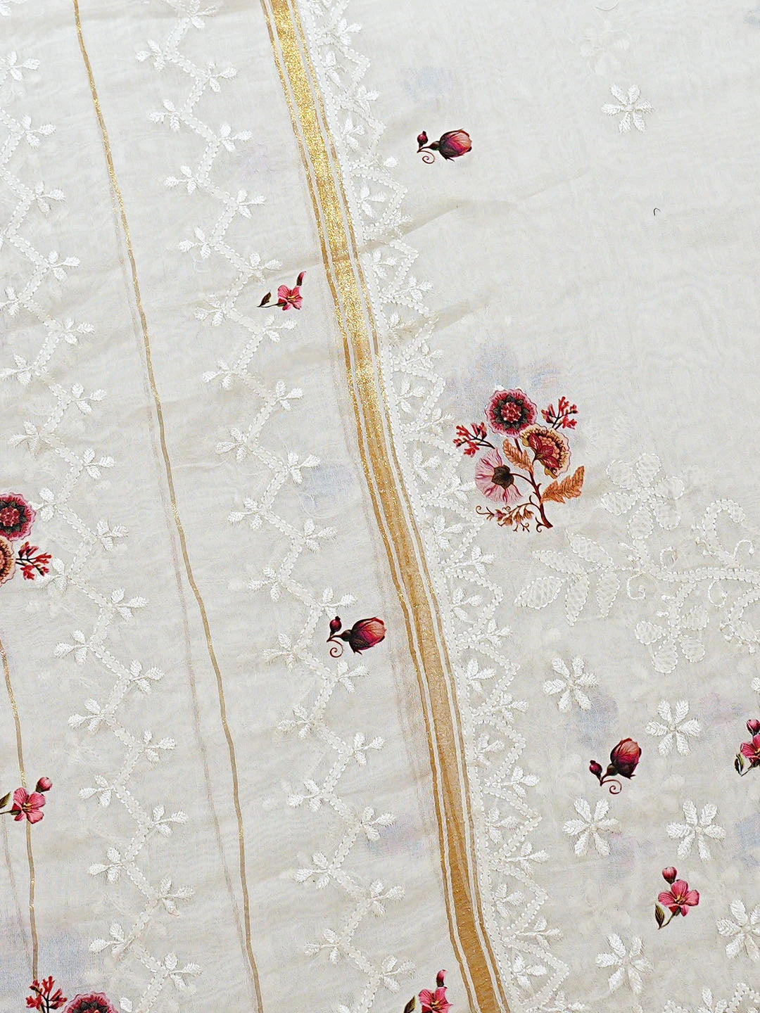 Ada Hand Embroidered White Printed Chanderi Lucknowi Chikankari Saree With Blouse 01A509515