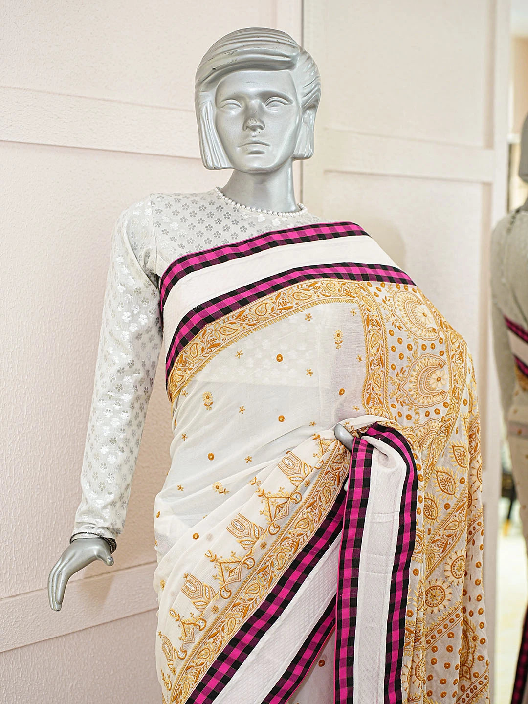 Ada Hand Embroidered Off White Pure Georgette Lucknowi Chikankari Saree With Blouse A514900