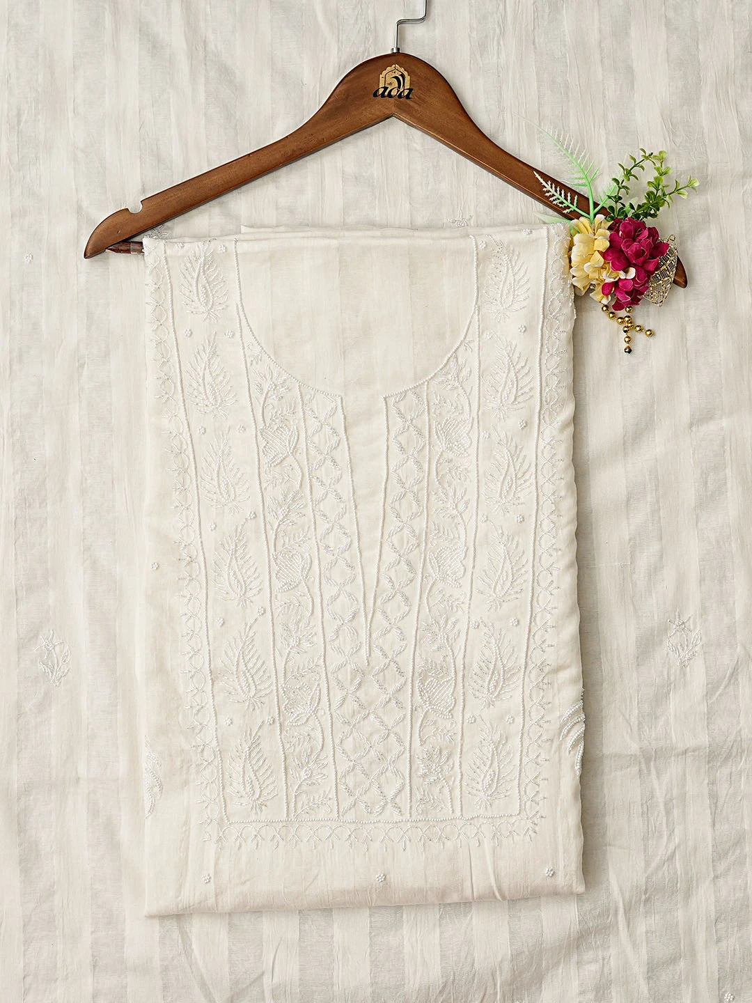 Ada Hand Embroidered White Chanderi Lucknowi Chikankari Unstitched Kurta Dupatta Set With Cutdana Work 01A850915