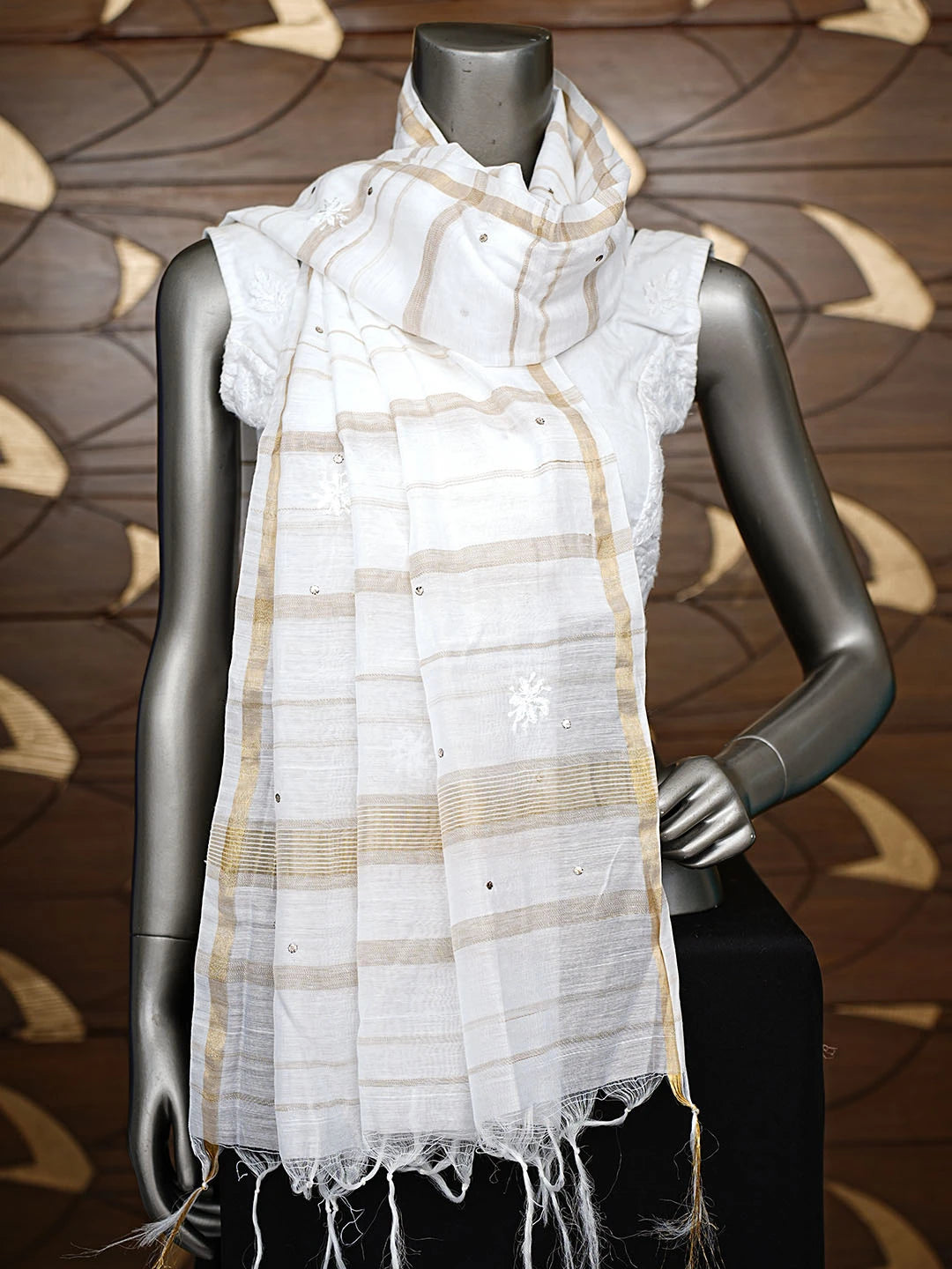 Ada Hand Embroidered White Chanderi Lucknowi Chikankari Dupatta With Mukaish Work 01A858152