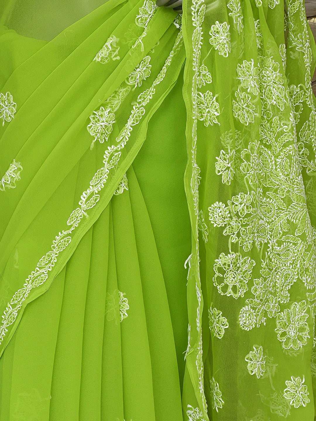 Ada Hand Embroidered Kelly Green Georgette Lucknowi Chikankari Saree With Blouse 01A853820