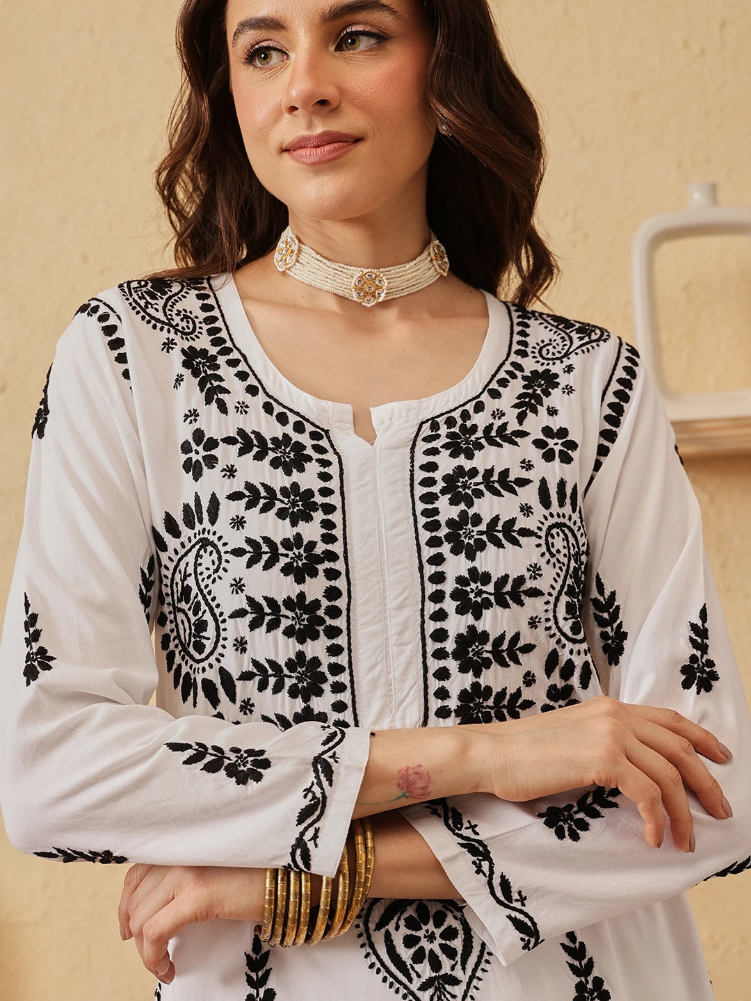 Ada Hand Embroidered White Rayon Lucknowi Chikankari Kurta Set A811367