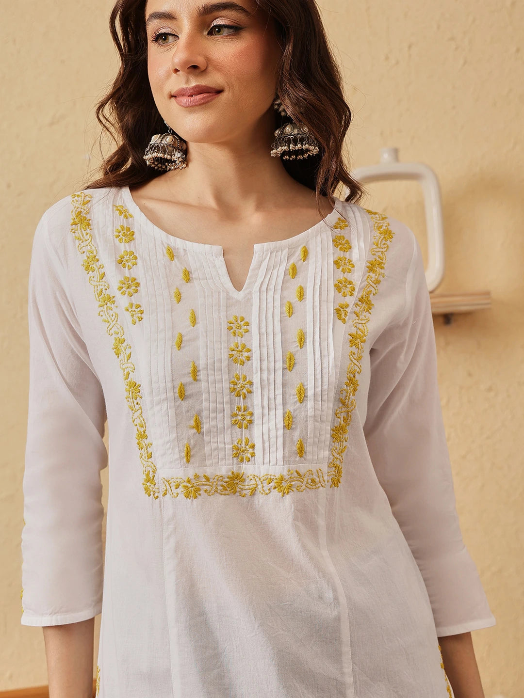 Ada Hand Embroidered White Cotton Lucknowi Chikankari Straight Kurta A411457