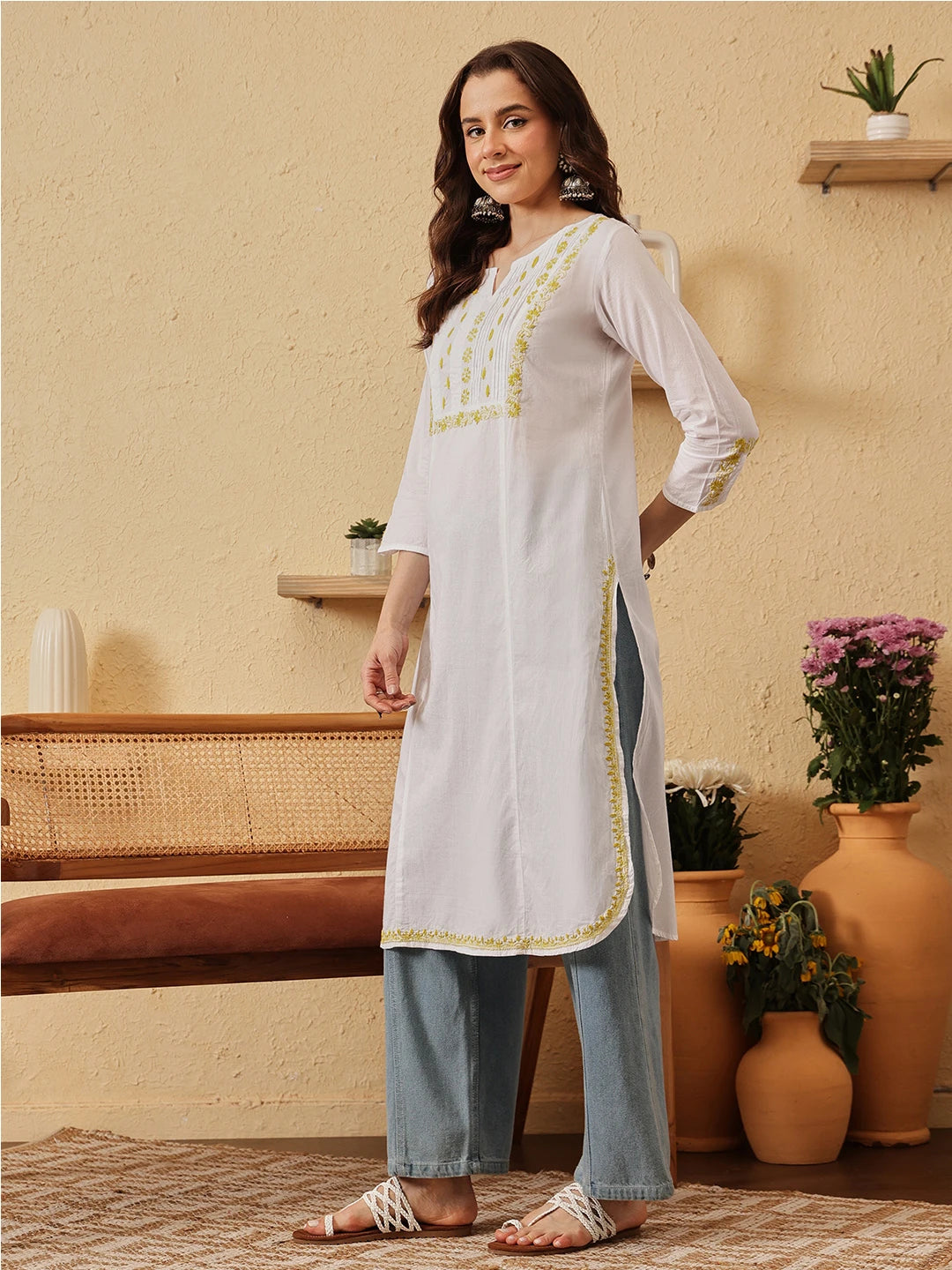 Ada Hand Embroidered White Cotton Lucknowi Chikankari Straight Kurta A411457