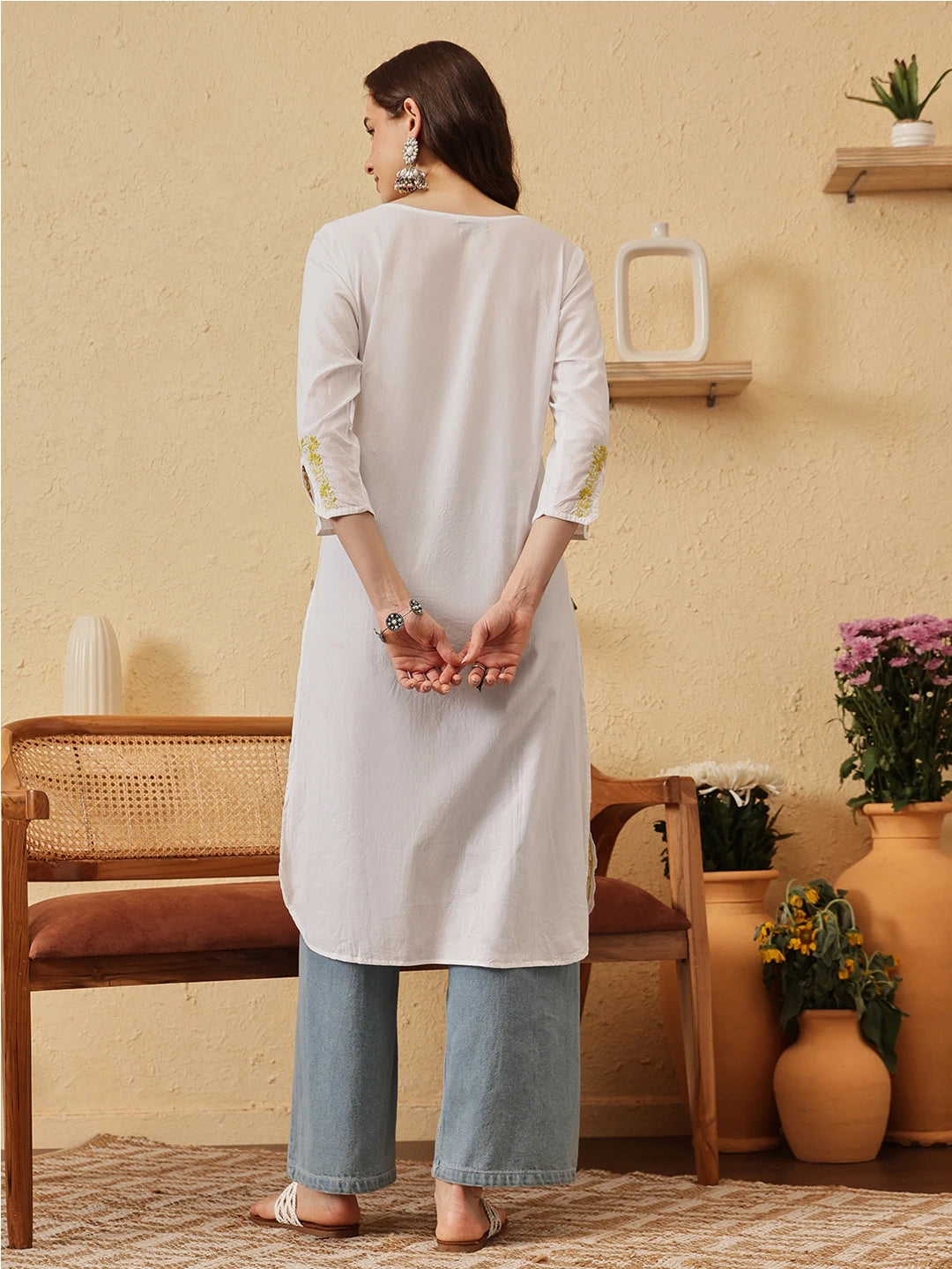 Ada Hand Embroidered White Cotton Lucknowi Chikankari Straight Kurta A411457