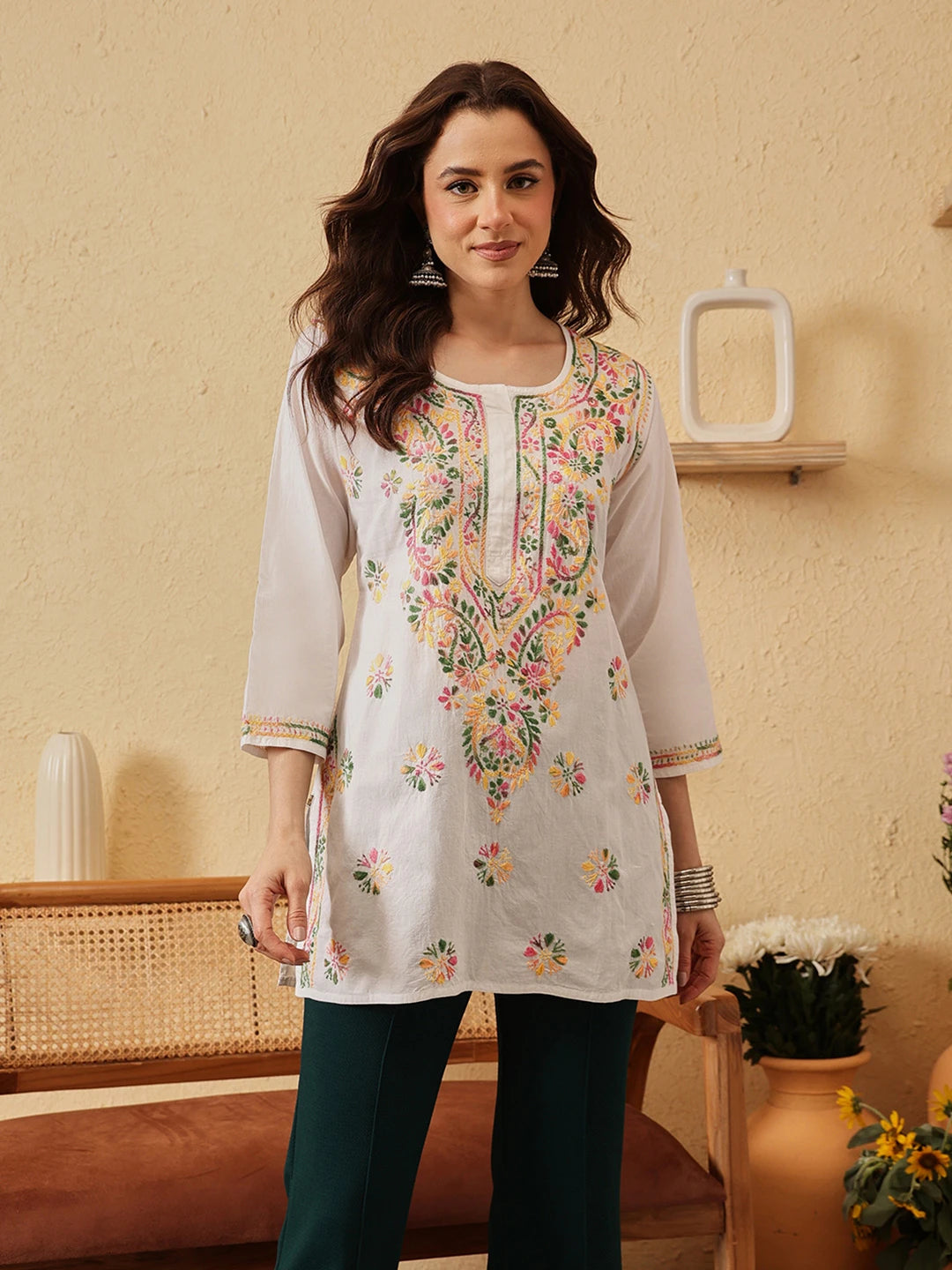 Ada Hand Embroidered White Cotton Lucknowi Chikankari Straight Kurti A351501