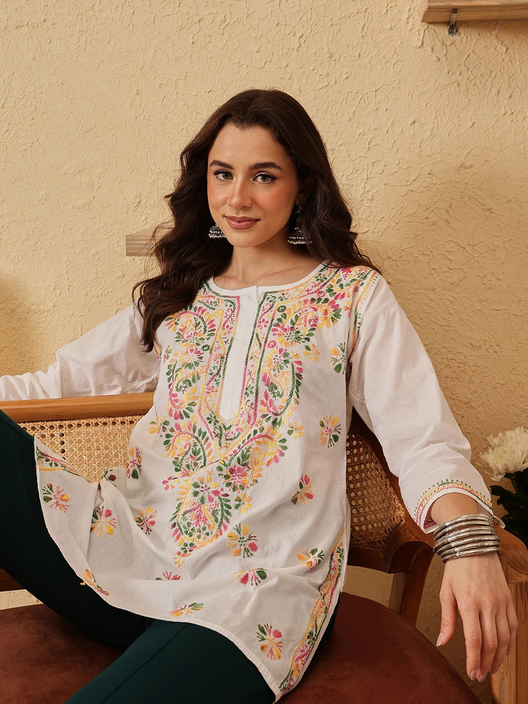 Ada Hand Embroidered White Cotton Lucknowi Chikankari Straight Kurti A351501