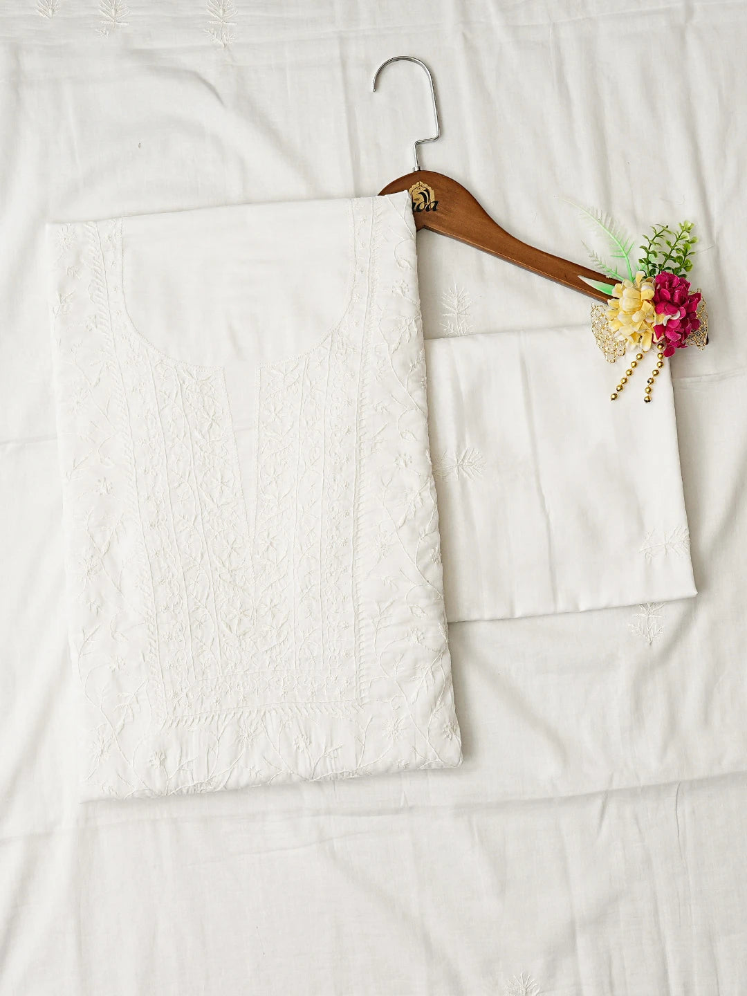 Ada Hand Embroidered White Cotton Lucknowi Chikankari Unstitched Suit Piece 01A353267
