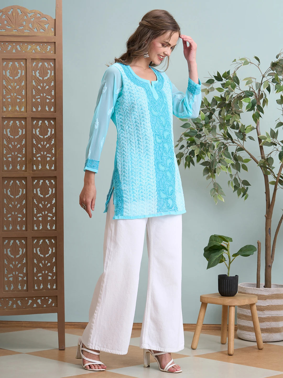 Ada Hand Embroidered Blue Georgette Lucknowi Chikankari Short Kurti A911519