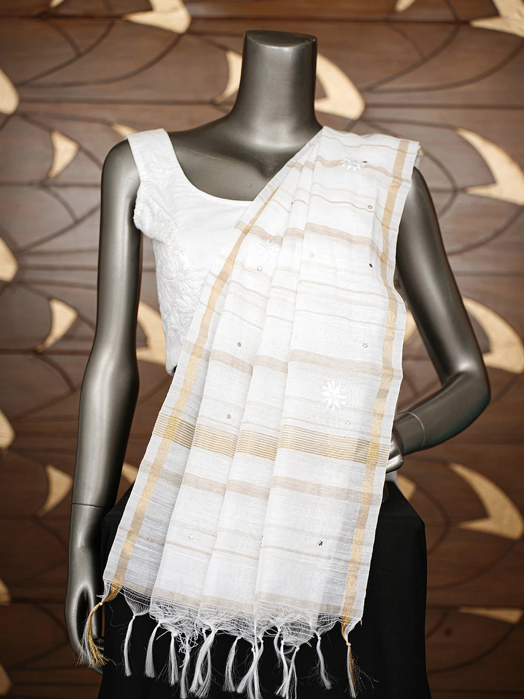 Ada Hand Embroidered White Chanderi Lucknowi Chikankari Dupatta With Mukaish Work 01A858124