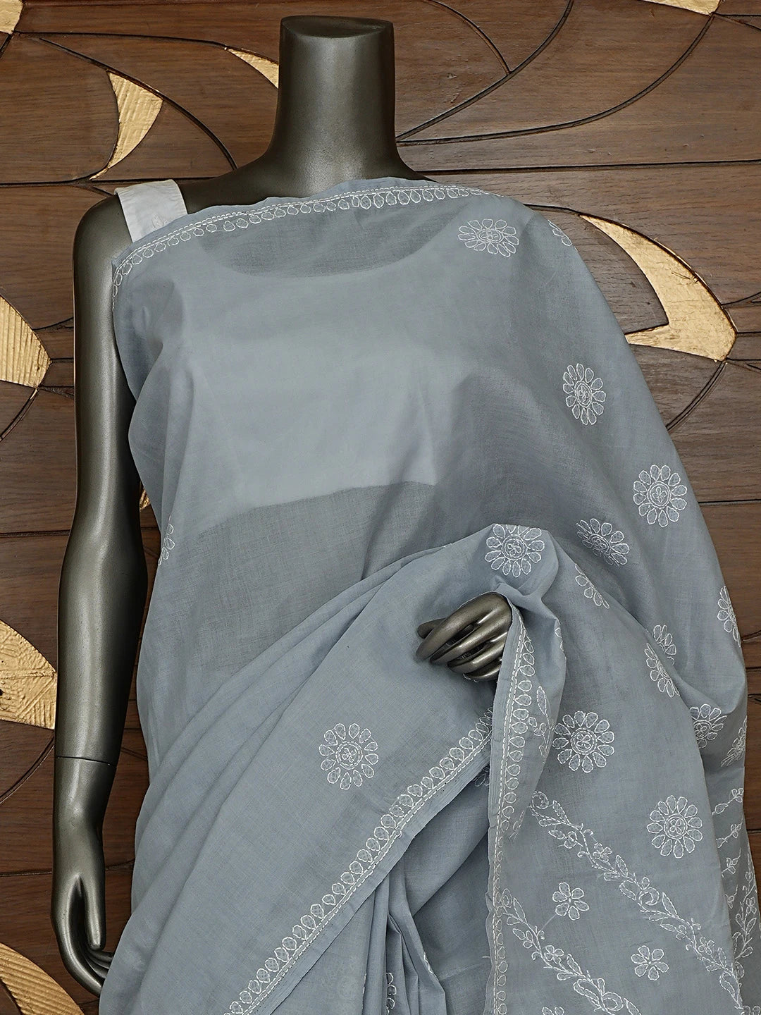 Ada Hand Embroidered Grey Cotton Lucknowi Chikankari Saree With Blouse 01A866204