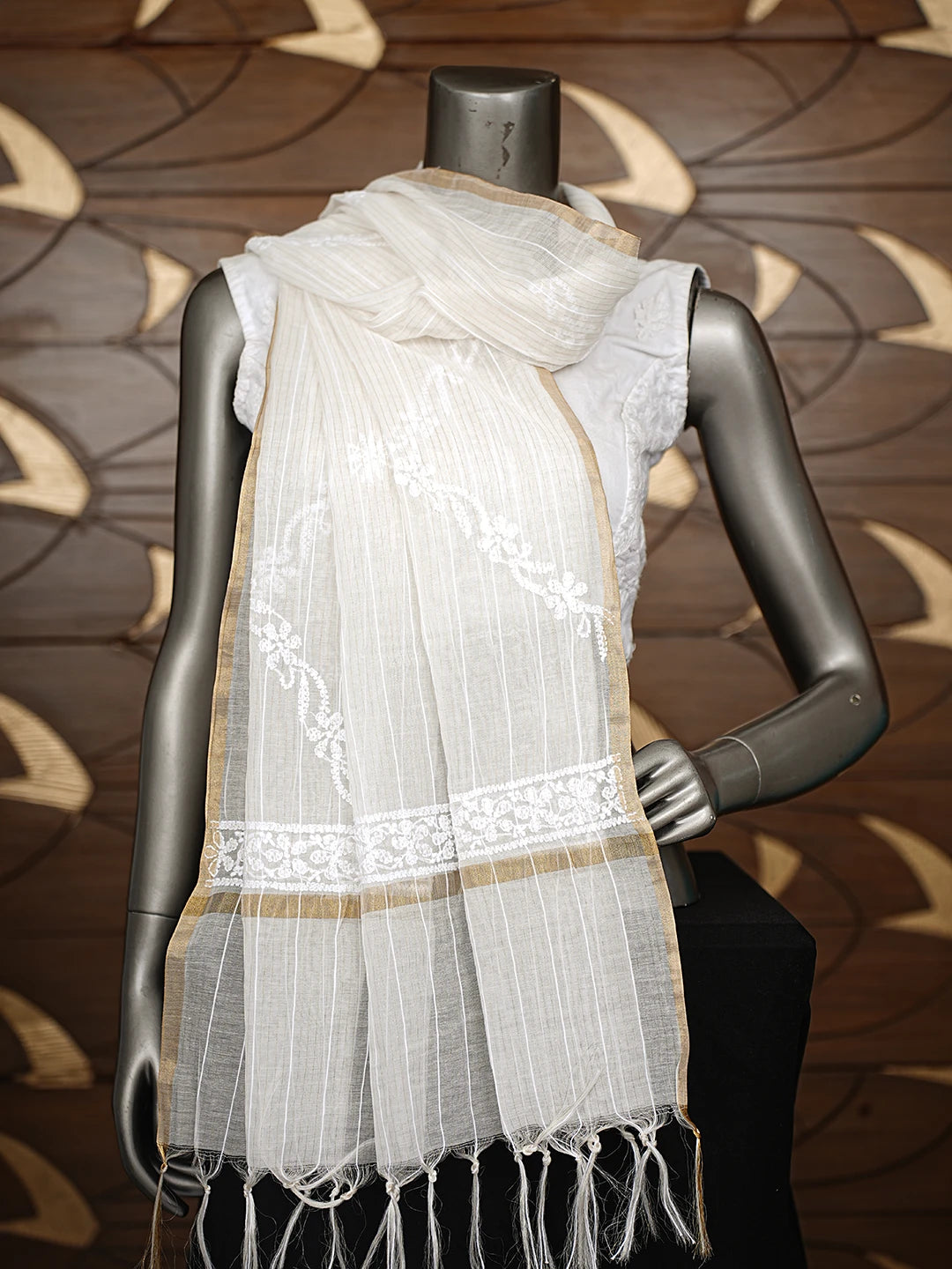 Ada Hand Embroidered White Kota Chanderi Lucknowi Chikankari Dupatta 01A862835