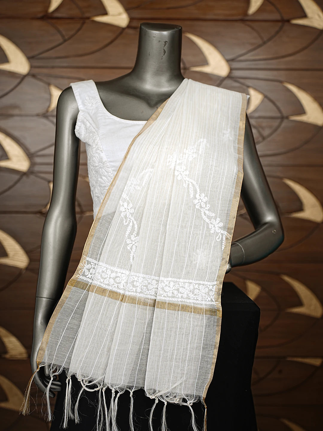 Ada Hand Embroidered White Kota Chanderi Lucknowi Chikankari Dupatta 01A862835