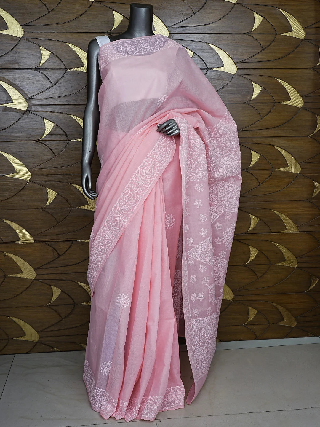 Ada Hand Embroidered Pink Cotton Lucknowi Chikankari Saree With Blouse 01A872939
