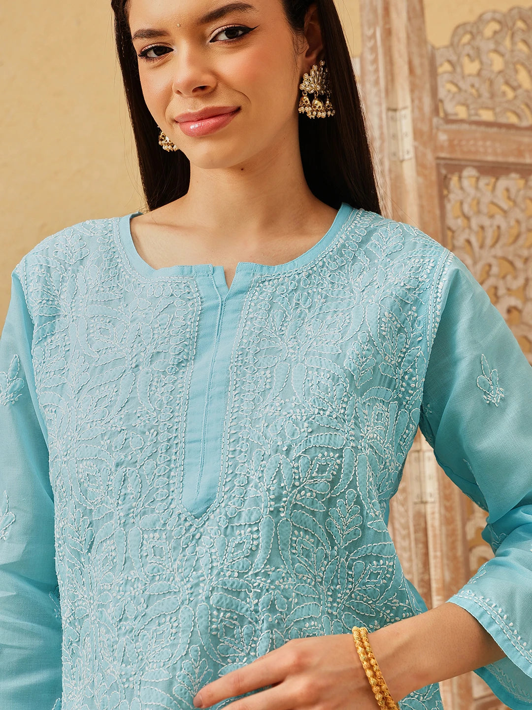 Ada Hand Embroidered Blue Cotton Lucknowi Chikankari Straight Kurti A911552