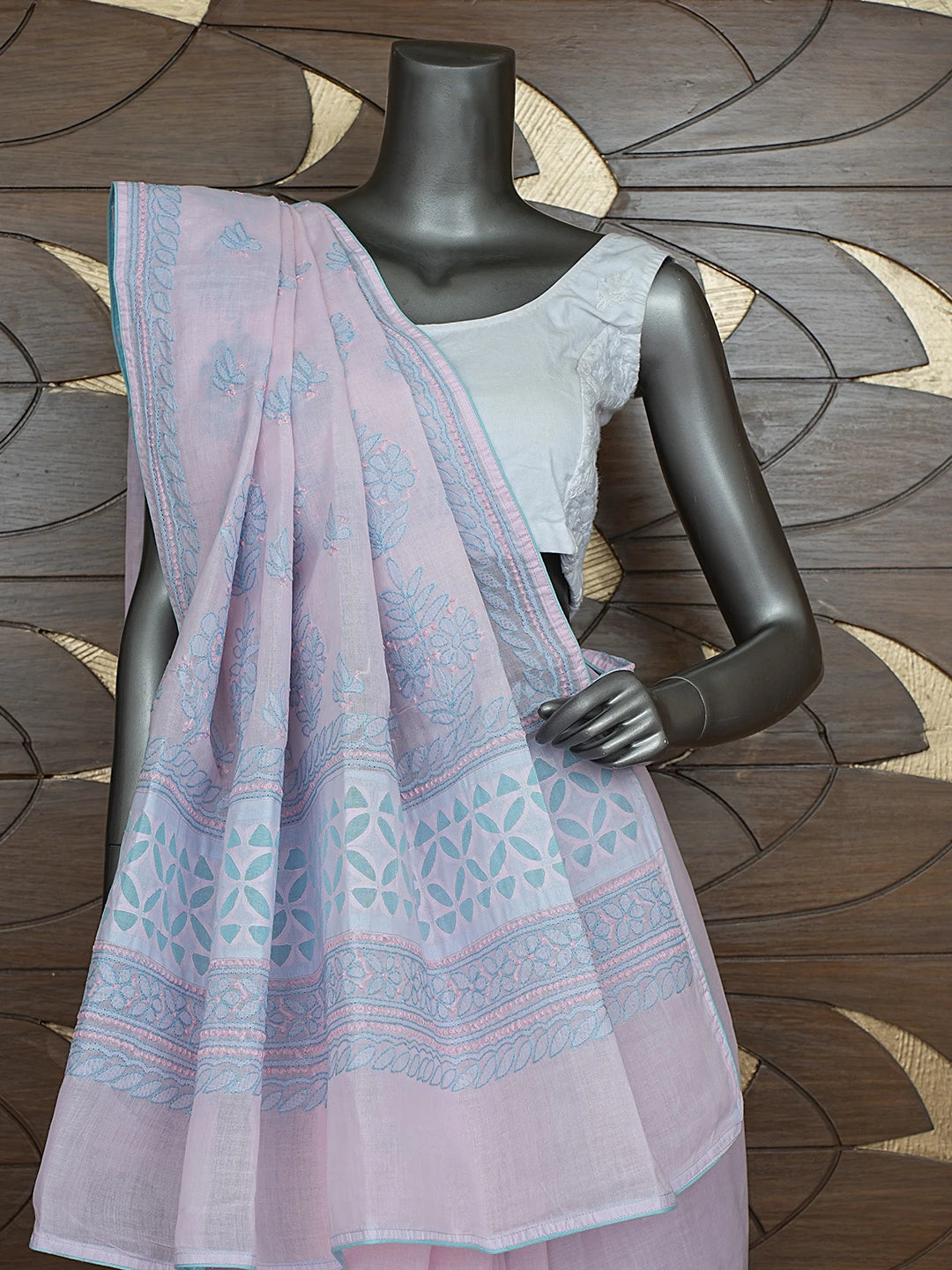 Ada Hand Embroidered Pink Cotton Lucknowi Chikankari Saree With Blouse 01A873017