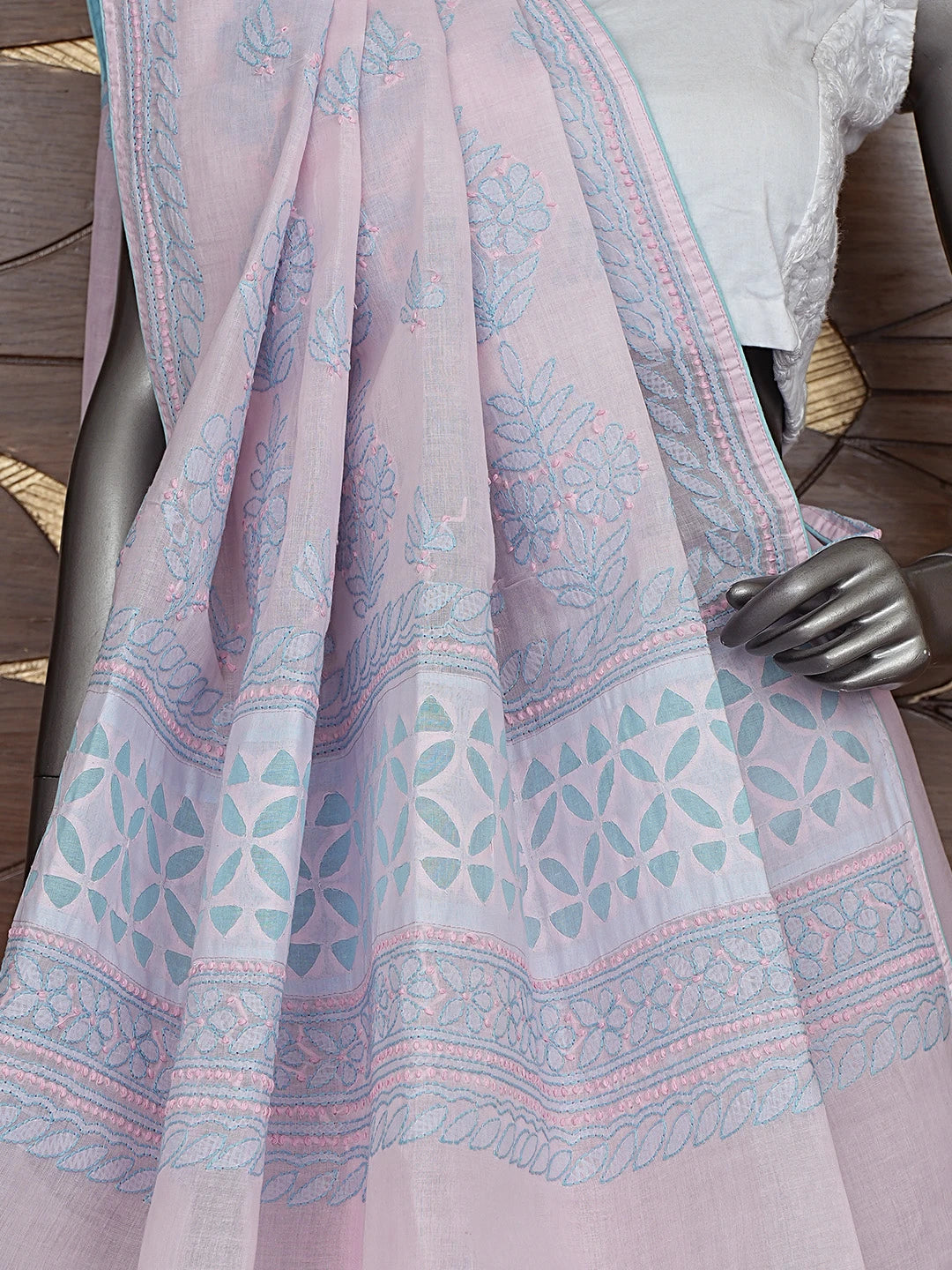 Ada Hand Embroidered Pink Cotton Lucknowi Chikankari Saree With Blouse 01A873017
