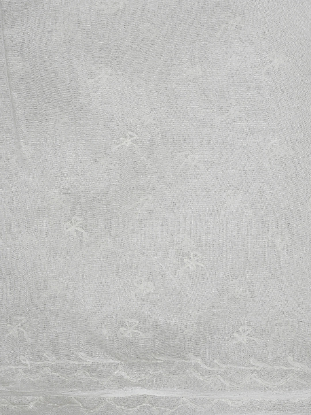 Ada Hand Embroidered White Cotton Lucknowi Chikankari Saree With Blouse 01A882920