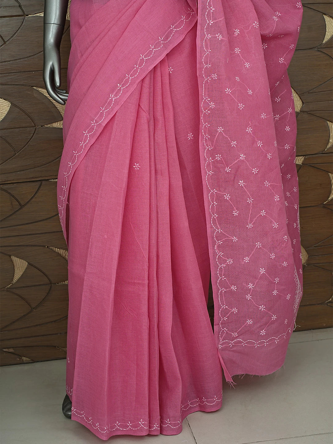 Ada Hand Embroidered Magenta Cotton Lucknowi Chikankari Saree With Blouse 01A882918